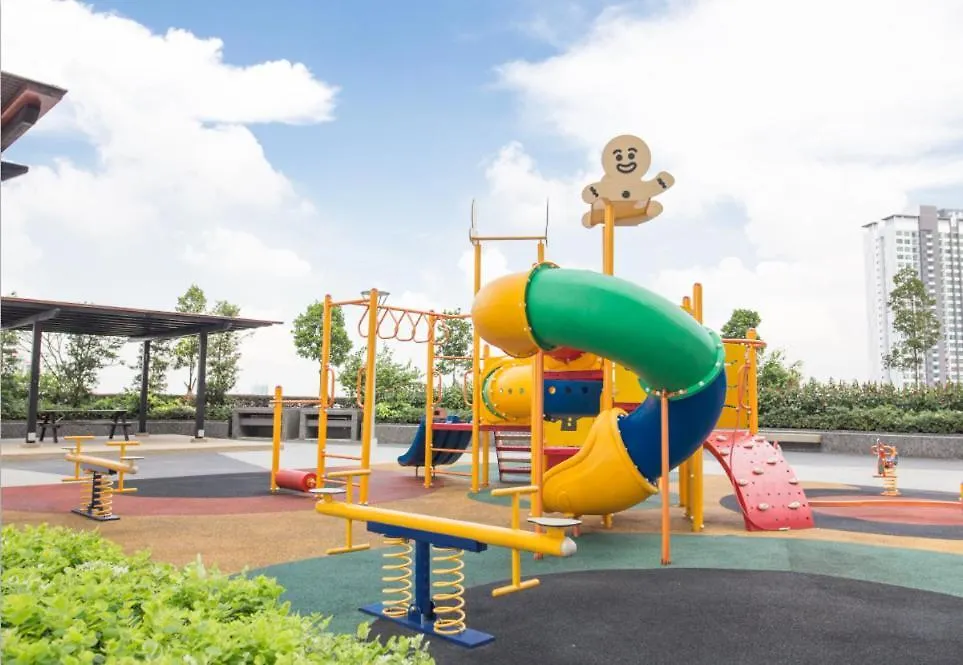Platino Up To 10 Pax, Few Steps To Paradigm And Escape Jb Johor Bahru